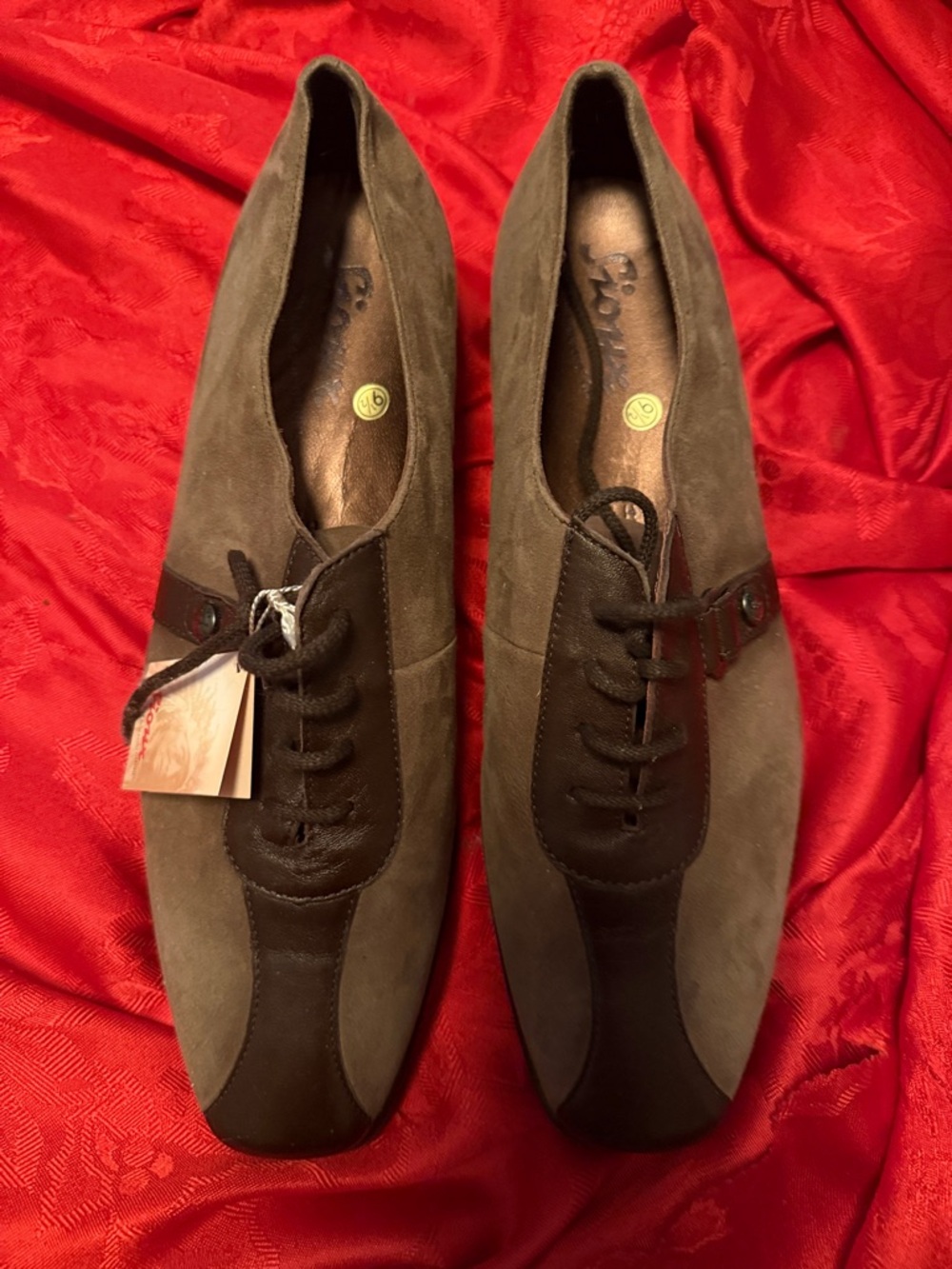 Women’s Two-Tone Suede Lace-Up Loafers in Brown